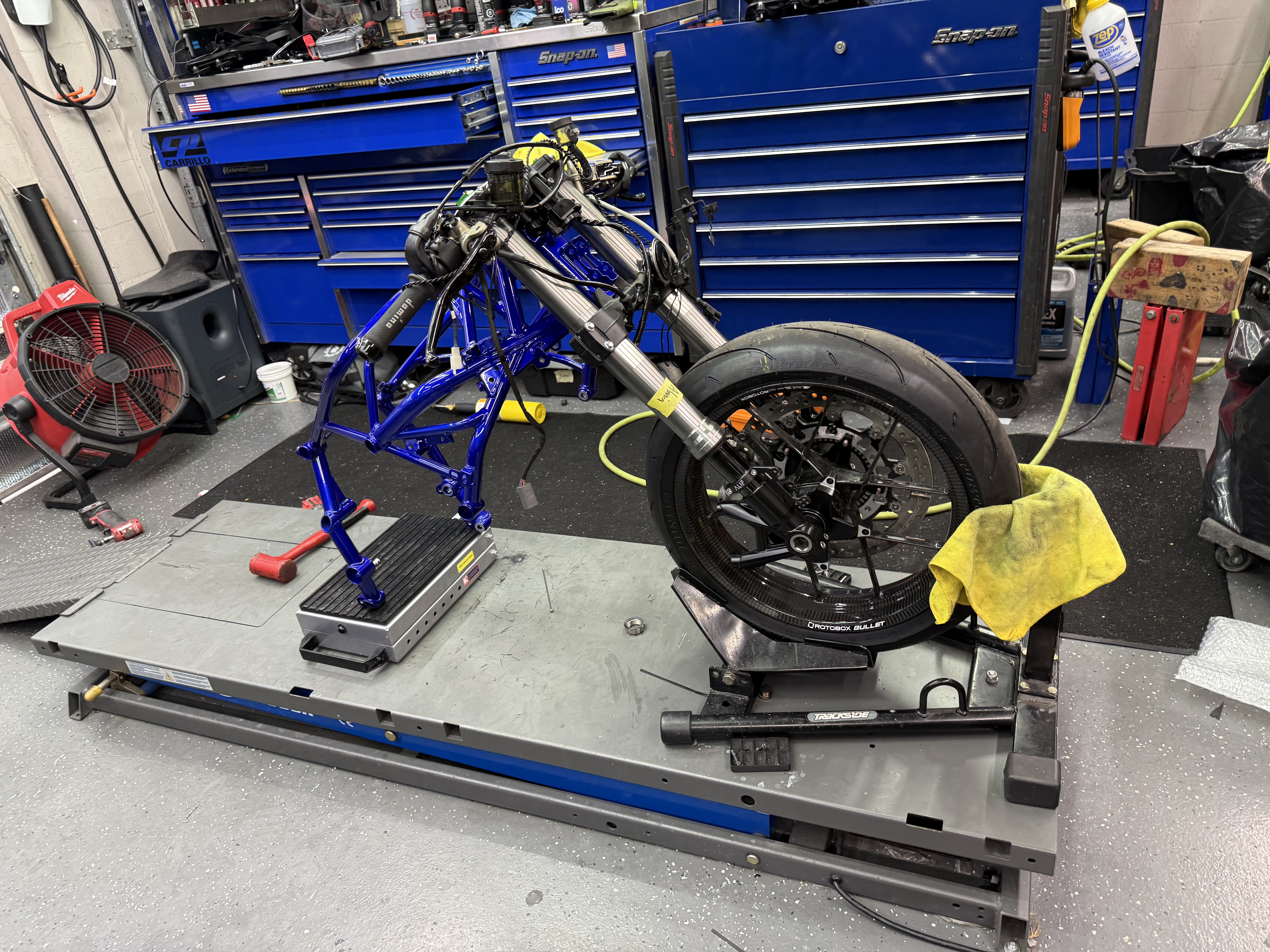 Carbon Fiber masterpiece gallery image 1